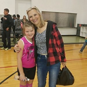 Meet your Posher, Connie